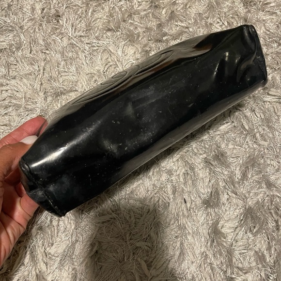 Vintage Chanel cosmetic pouch - Picture 3 of 11